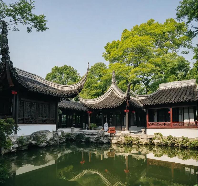 广州半芹土建有限公司